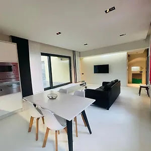 Appartement Down Town Penthouse With Private Parking, Bruxelles